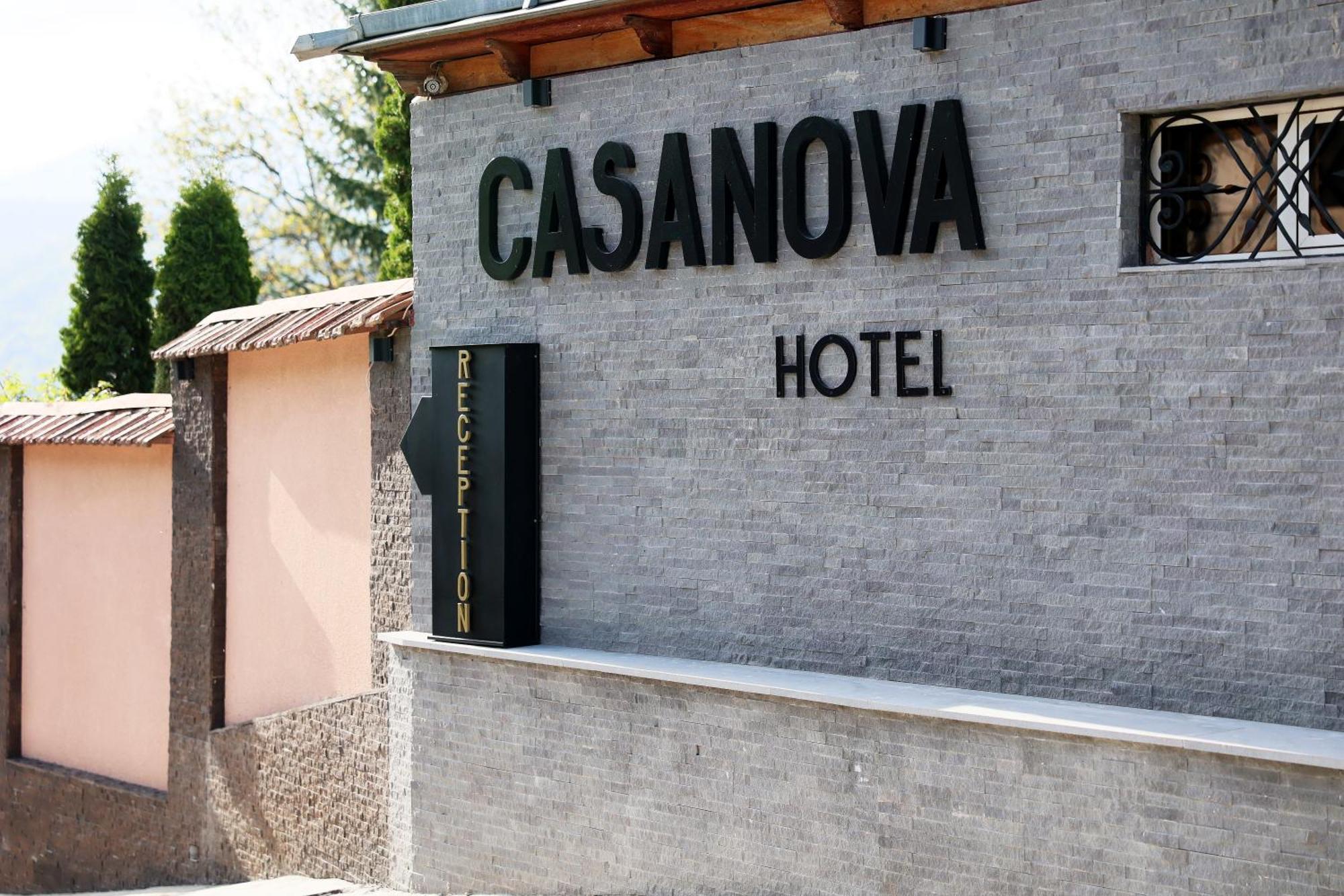 Casanova Inn - Boutique Hotel Dilidzjan Buitenkant foto